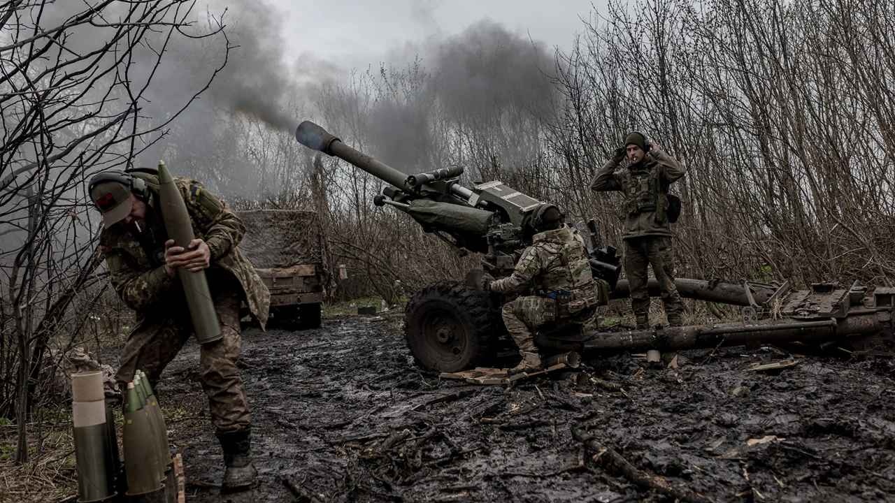 "Злив" секретних документів у мережу: Україна змінила деякі військові плани через "витік" - CNN