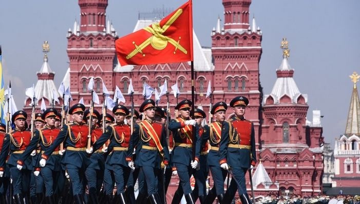 У Росії скасовують паради на 9 травня: британська розвідка назвала причини