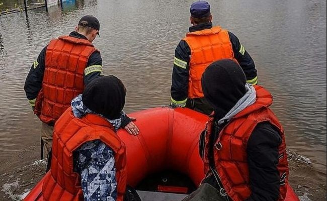 Большой потоп в трех областях Украины: нарушено транспортное сообщение