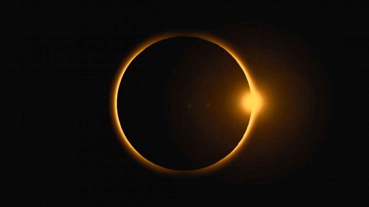 Сонячне затемнення 20 квітня: про що попереджає астролог