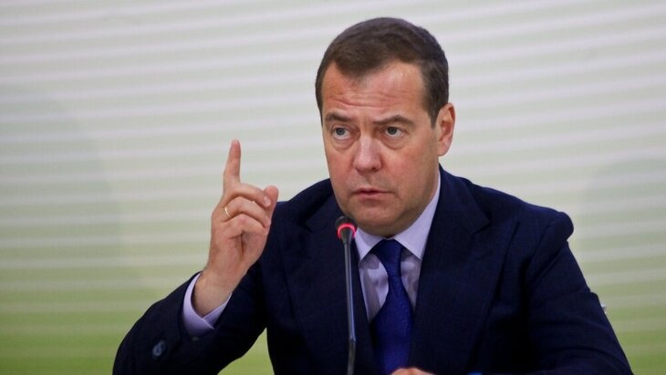США распадутся, а Маск может стать президентом, - Медведев