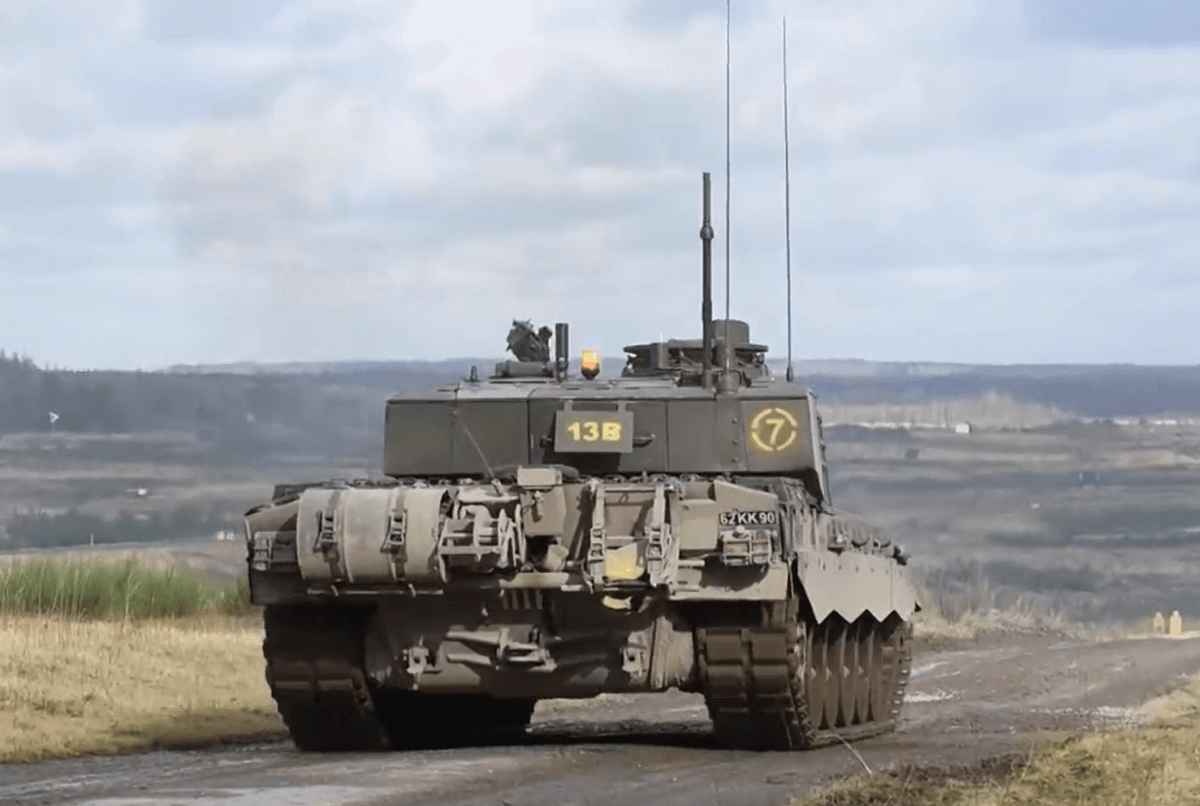 Снаряды с обедненным ураном для танков  Challenger 2 уже в Украине, – Минобороны Британии