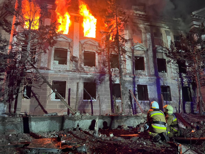 Ракетний удар по Миколаєву: є загиблий та десятки поранених