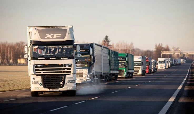 Росія перекрила Вірменії в'їзд вантажівок: чим Пашинян розлютив Путіна