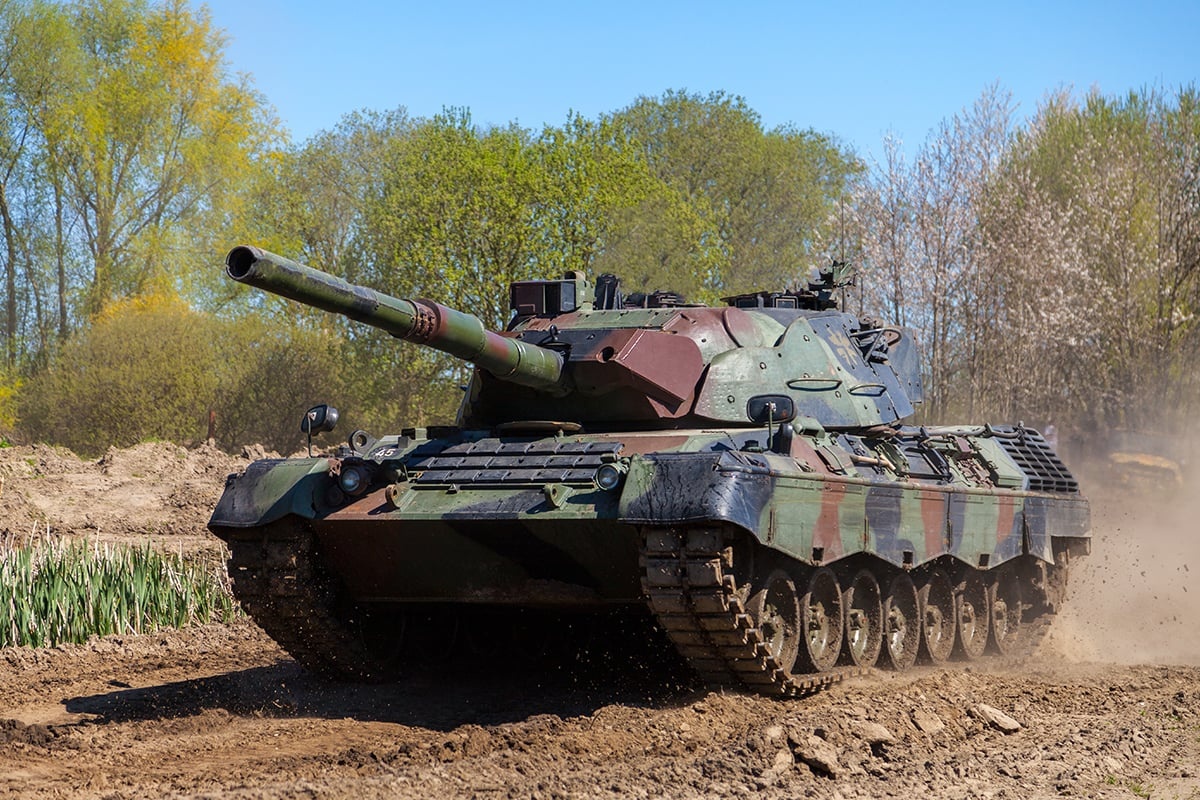 Германия передаст Украине еще 80 танков Leopard: названы сроки