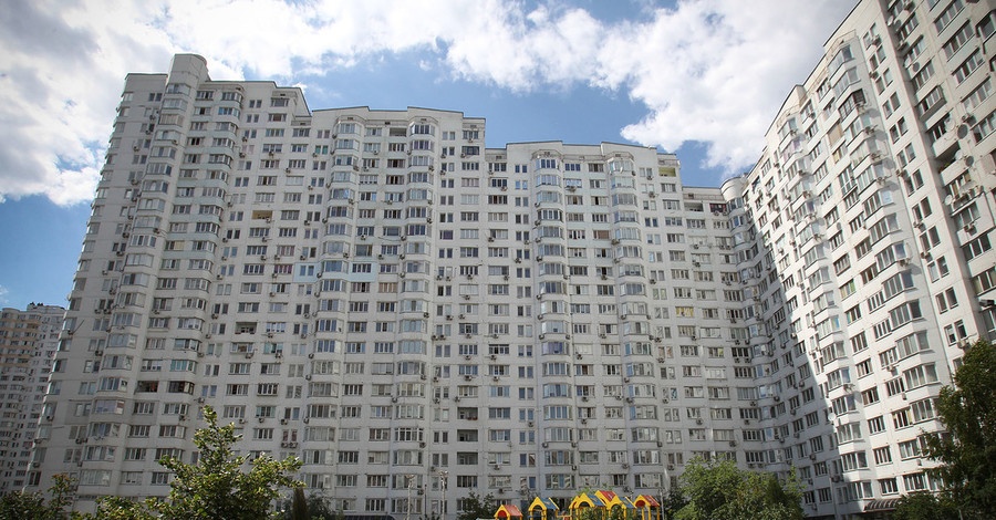 Аферисты разработали схему продажи жилья украинцев, выехавших за границу