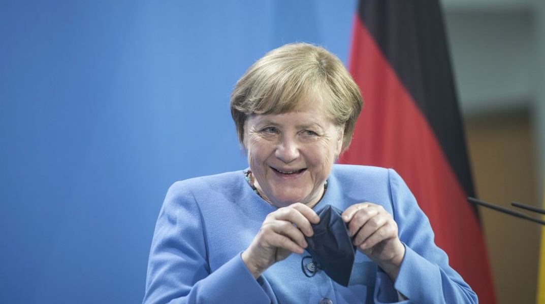 Меркель розповіла, що намагалася зупинити Путіна від вторгнення