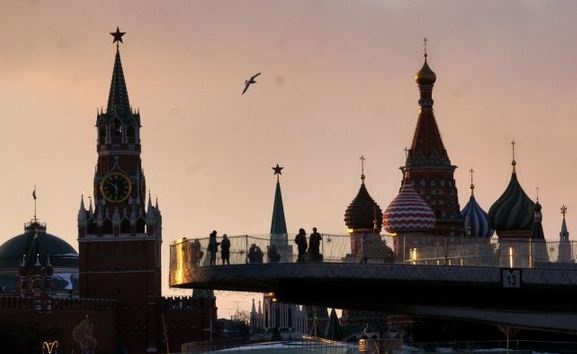 Кремль охватила "невиданная нервозность": инсайд из мэрии Москвы перед 9 мая
