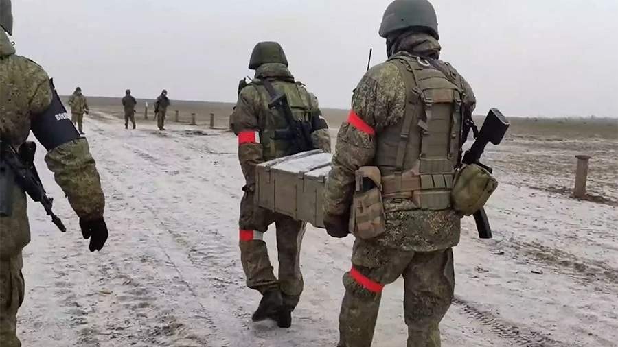 Российское Минобороны назвало размеры зарплат воюющих в Украине контрактников