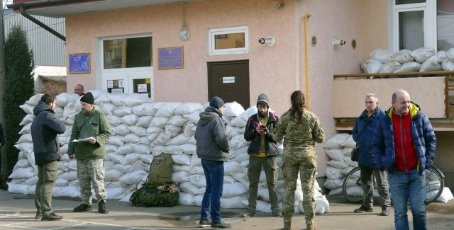 Адвокат рассказал, что делать, если сотрудники ТЦК задерживают мужчину на улице