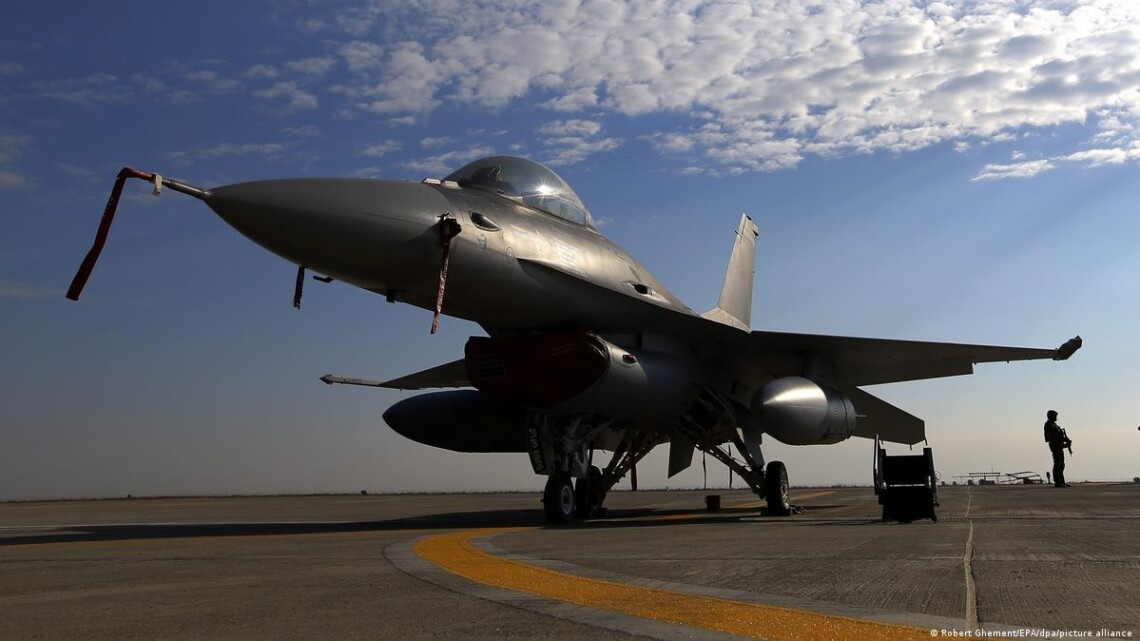 F-16 для Украины станет одной из тем саммита G7 - Глава Евросовета