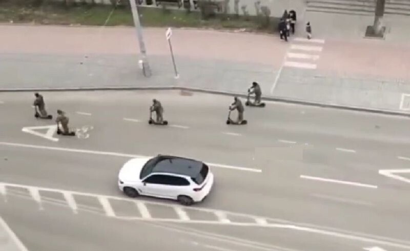 "У ногу стрільну або навіть заріжу": в Одесі "контужений військком" погрожував цивільному на вулиці