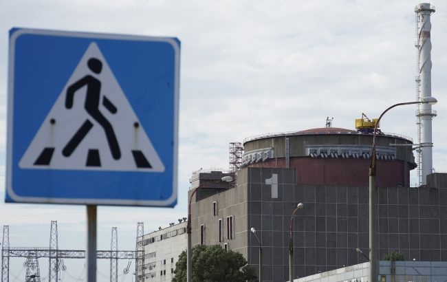 Обстрелы вновь обесточили Запорожскую АЭС: чем это грозит