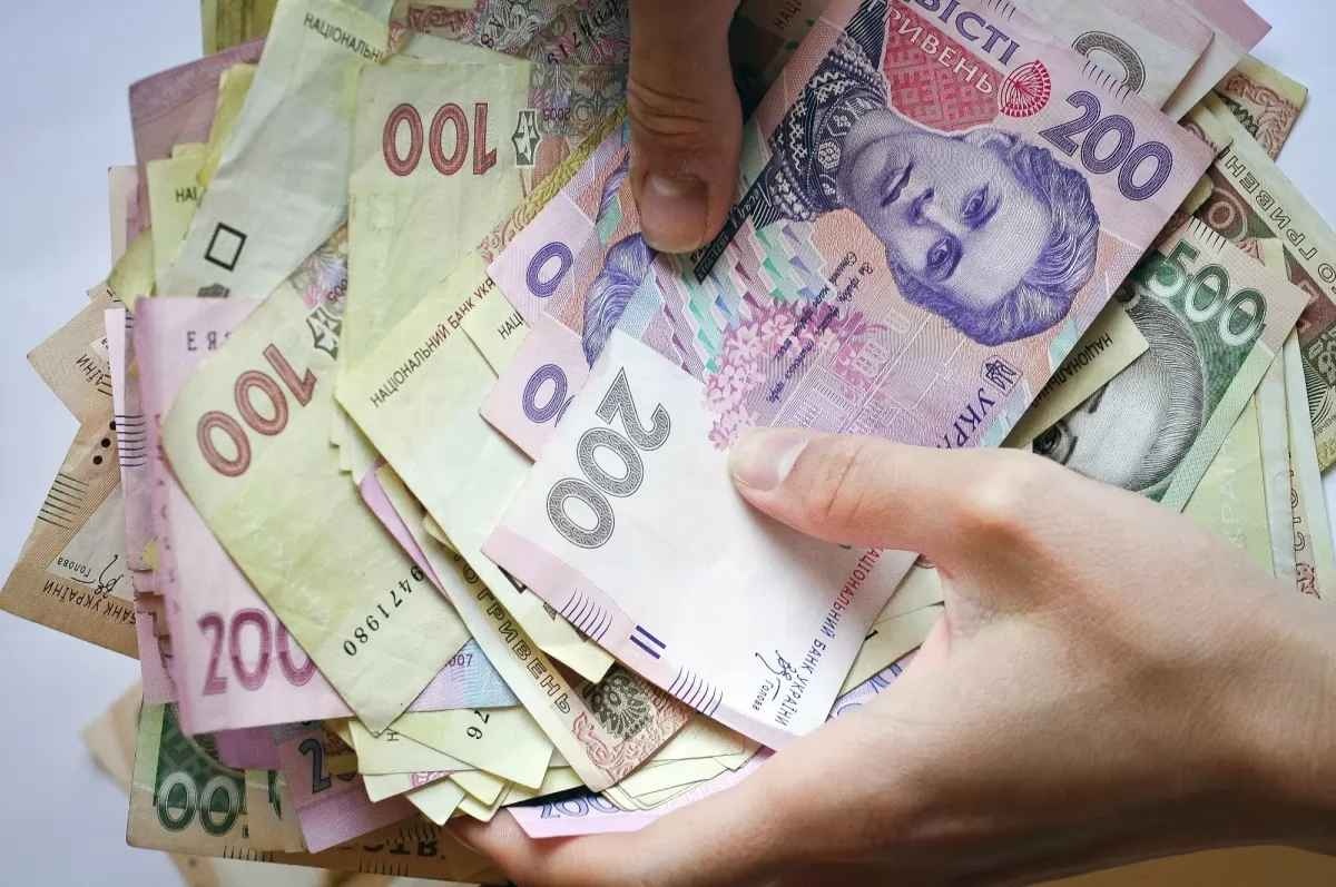 Пенсія під 100 тисяч грн: хто в Україні отримує надвисокі виплати