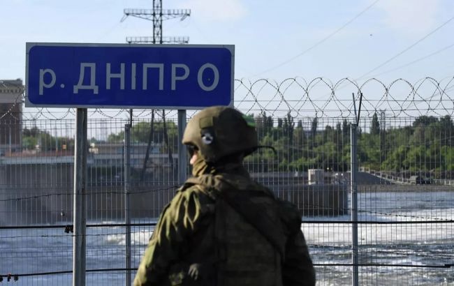 Разрушение дамбы Каховской ГЭС: российские войска отошли от Днепра на 5-15 км