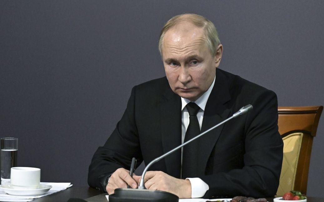 Путін другий рік поспіль відклав "пряму лінію" з росіянами