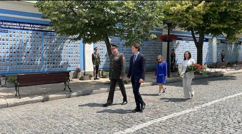 В Киев прилетел премьер-министр Канады Трюдо