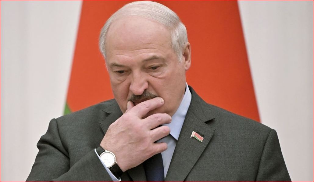 Лукашенко за год отдал России более 130 тонн боеприпасов