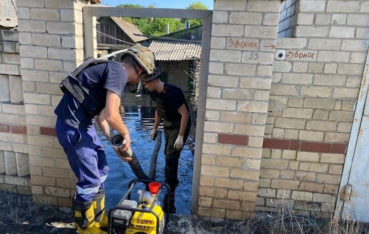 Рівень води знижується, затопленими залишаються 23 населені пункти: ситуація в Херсонській області