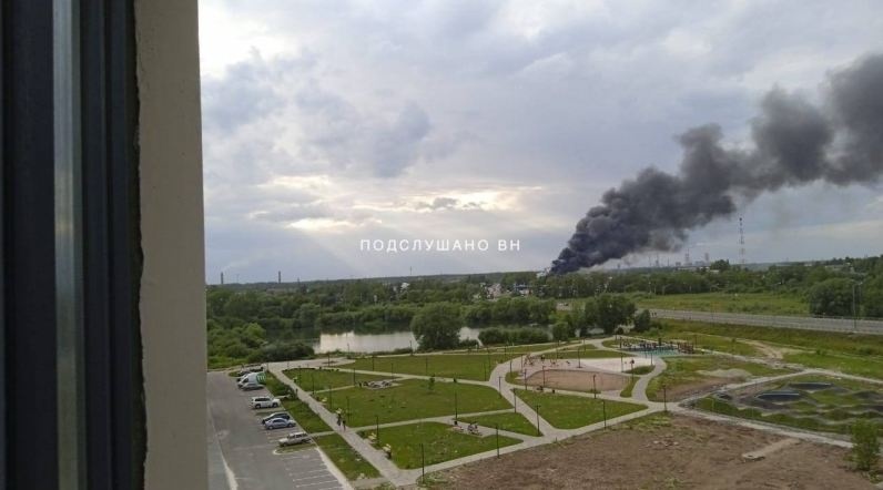 Спочатку "хлопок", потім пожежа: у Великому Новгороді горить ТЕЦ