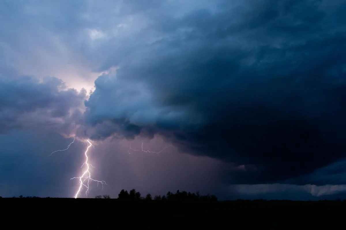 І рівень небезпеки: українців попередили про небезпечні метеорологічні явища