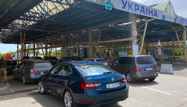 В Украине могут вернуть льготную растаможку автомобилей: кто сможет воспользоваться возможностью