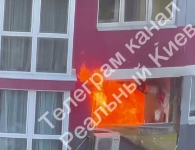 В многоэтажке Киева произошел мощный взрыв