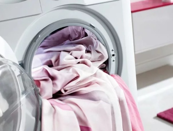 Правильне прання постільної білизни: яку температуру вибрати