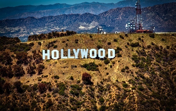 Близько 160 тисяч акторів припинили роботу: зірки Голлівуду приєдналися до страйку сценаристів
