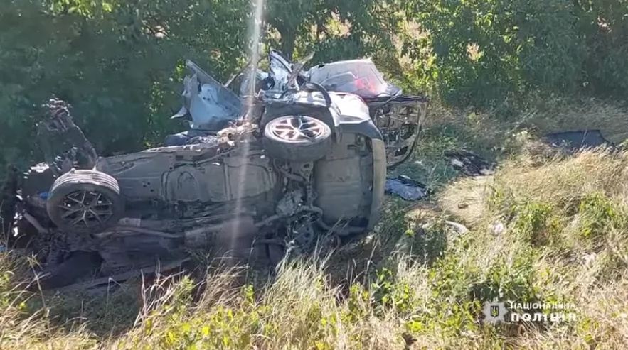 ДТП в Одесской области: лопнувшее колесо фуры убило всю семью
