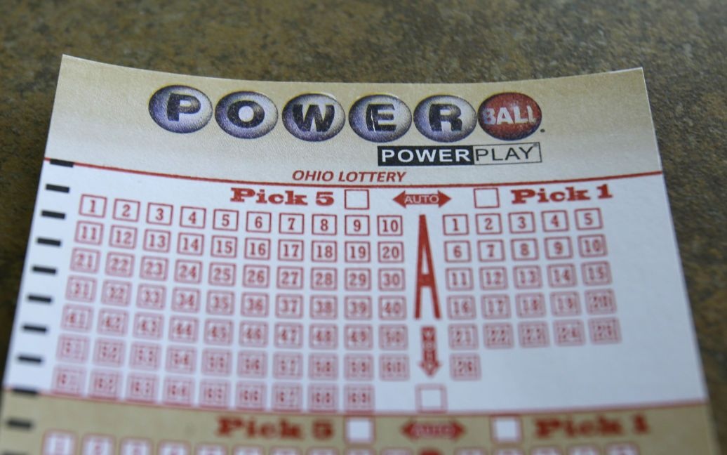 Переможець лотереї у США не прийшов за своїм 1,08 мільярда доларів