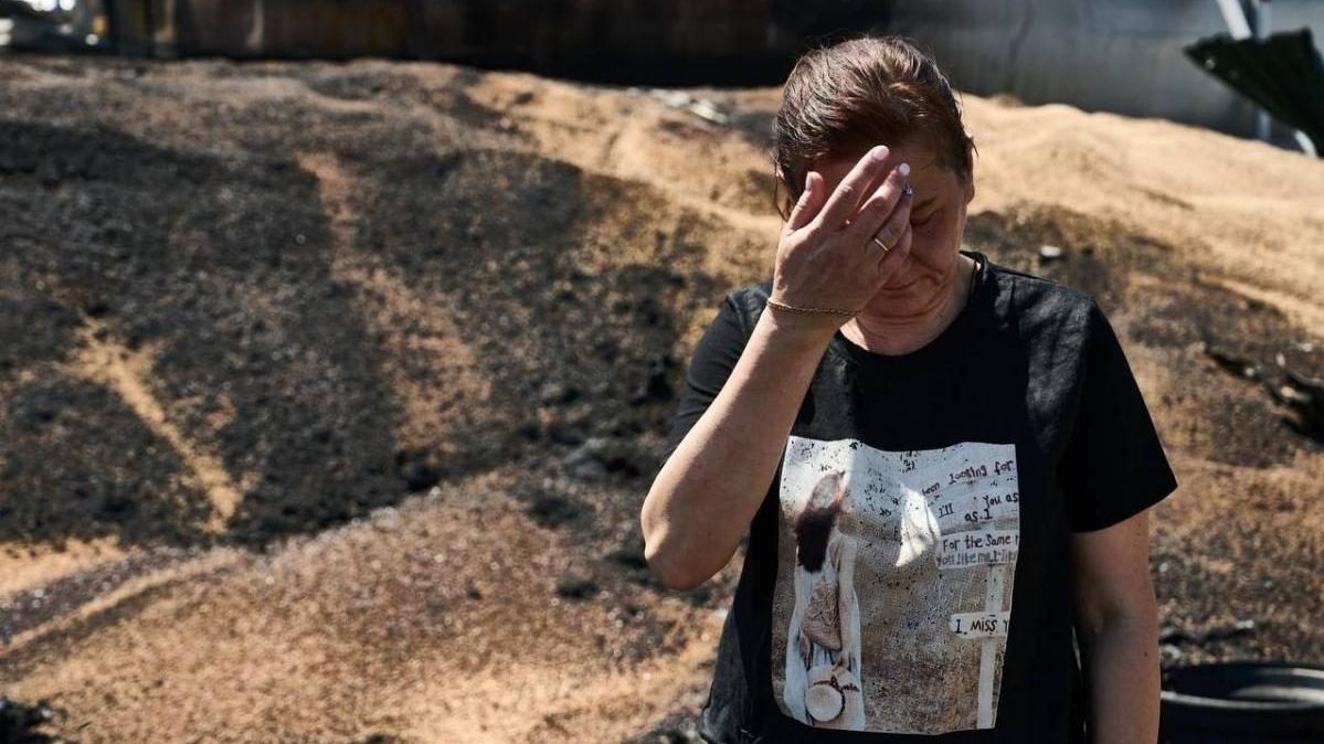 Что осталось от зерна, уничтоженного россиянами в Одессе: в Одесской ОВА показали последствия