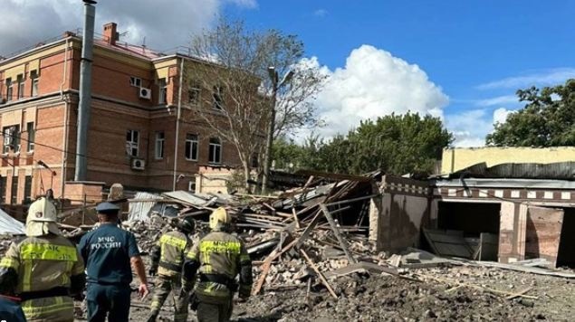 Мощный взрыв в Таганроге сотворил воронку пять на пять метров