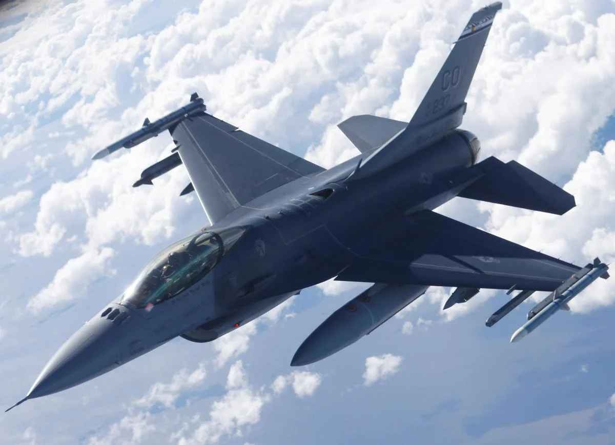 Україна не отримає винищувачі F-16 цього року, - Повітряні сили ЗСУ