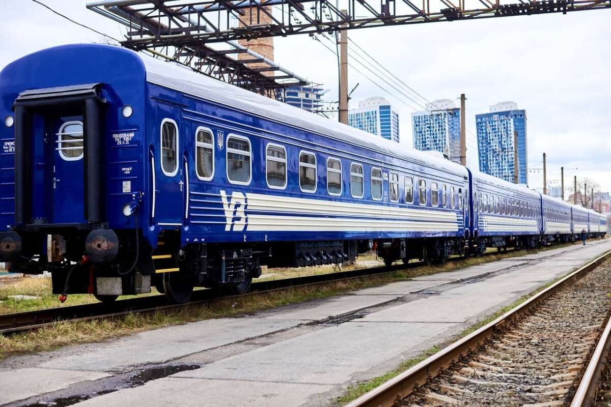 УЗ запустила новый поезд в Польшу