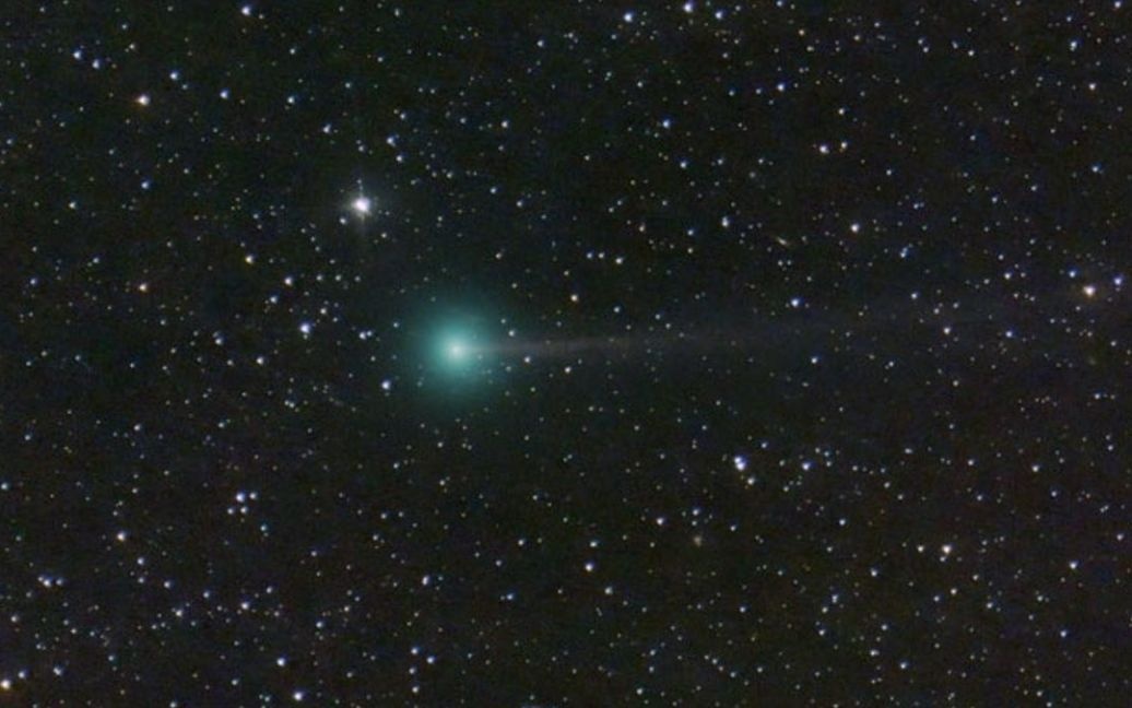 Незвичайна комета наближається до Землі