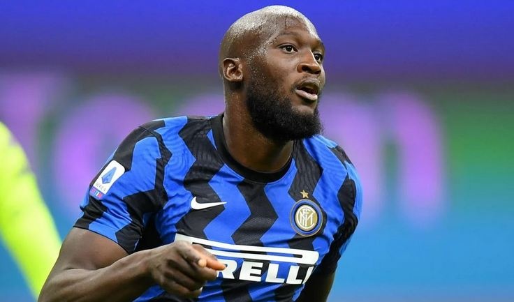 Итальянский журналист позволил себе расистское высказывание в отношении футболиста: как был наказан