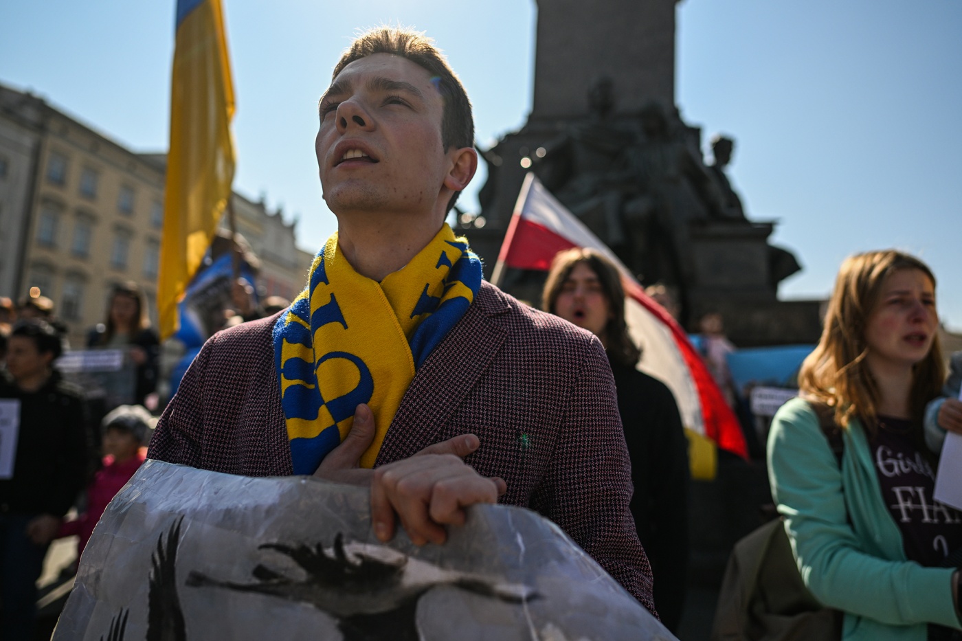 Украинцы стали меньше обращаться за получением вида на жительство в Польше