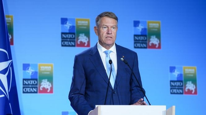 "Не было никакого беспилотника", - президент Румынии отрицает падение российских "шахедов"