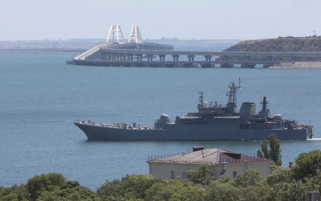 Третий удар по Крымскому мосту удивит всех и каждого, - военный эксперт