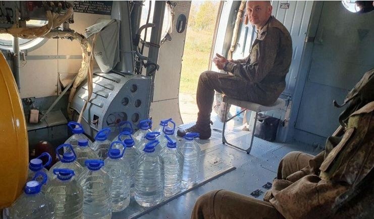 В РФ на "защиту" военных объектов потратили 100 литров воды