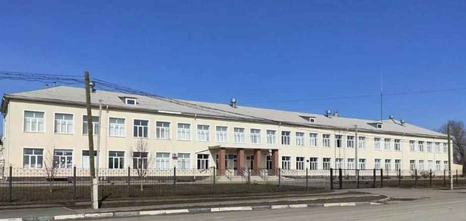 У Ростовській області учень прийшов до школи з ножем: поранено кількох людей