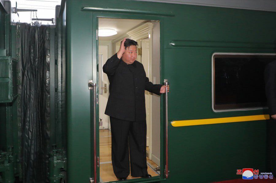 Кім Чен Ин прибув до РФ для зустрічі з Путіним