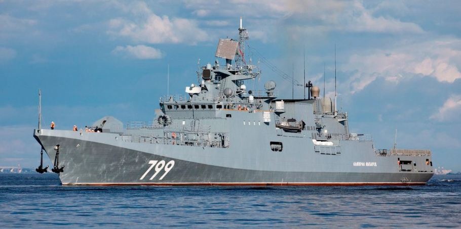 Из космоса рассмотрели еще один подбитый российский фрегат:  "Адмирал Макаров" не на ходу