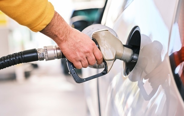 Ціни на АЗС: за вересень бензин та дизель подорожчали майже на 2,5 гривні