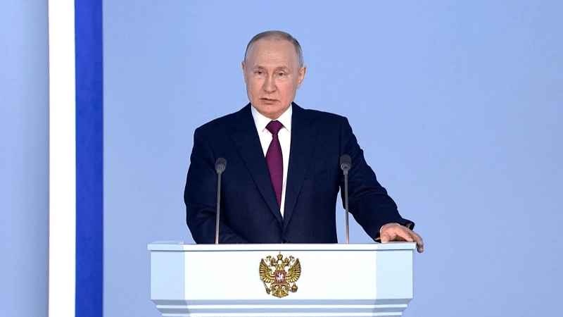 Путін має намір оголосити про своє висування на пост президента в листопаді, - росСМИ