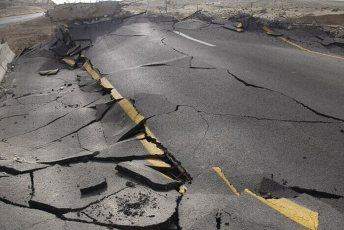Землетрясение и мощные толчки 9 октября: сейсмологи забили тревогу