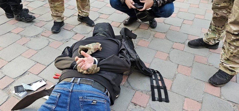 В Киеве мужчина ворвался в бизнес-центр и устроил стрельбу