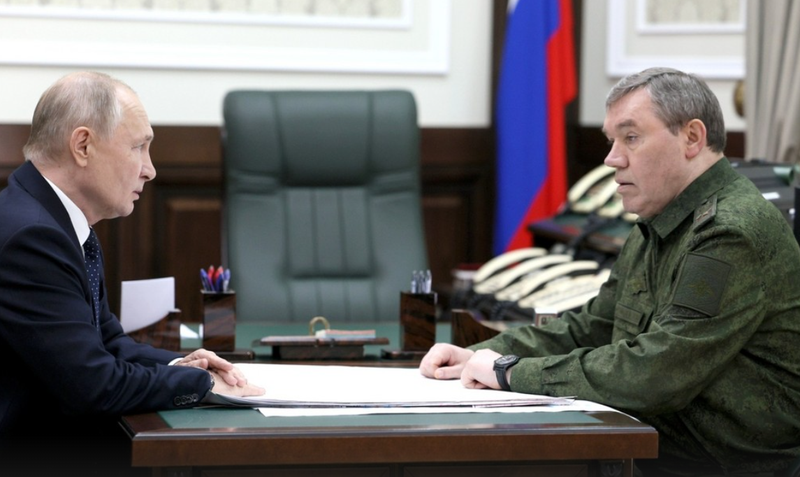 Путин побывал в Ростове и встретился с Герасимовым