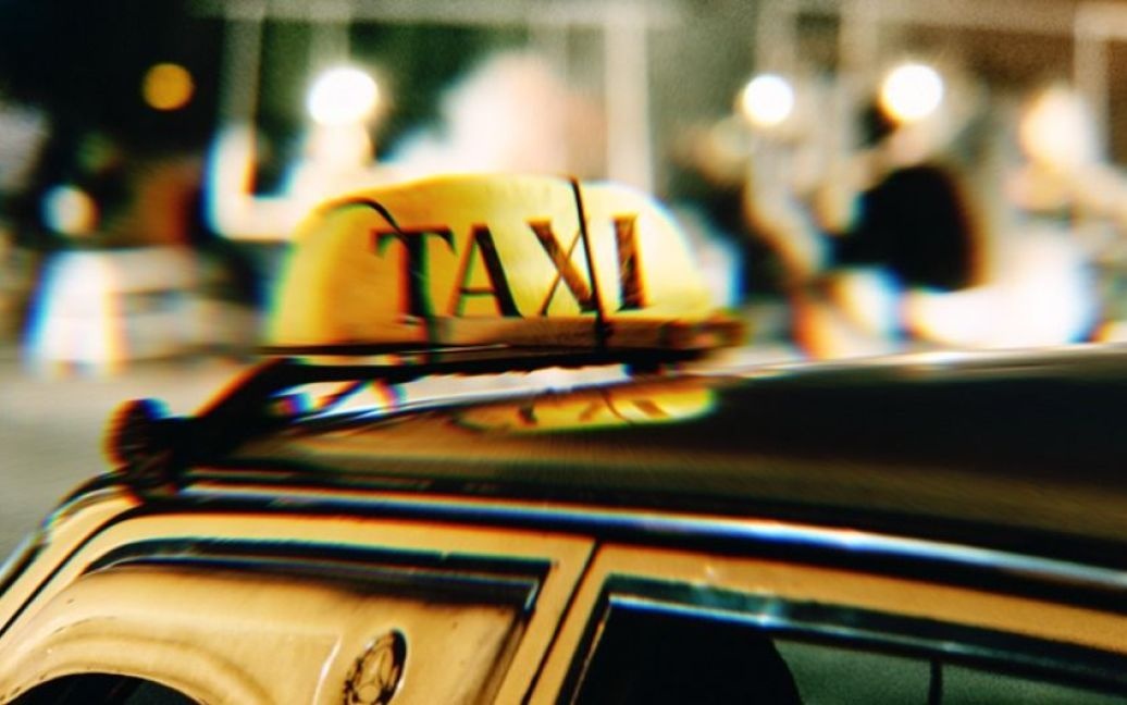 Нардепи запропонували обкласти "даниною" таксистів та кур'єрів